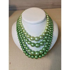 Vintage 1950's Green Beaded Necklace